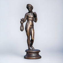 Cargar imagen en el visor de la galería, Venus de la cuerda