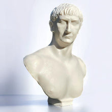 Cargar imagen en el visor de la galería, Busto Trajano