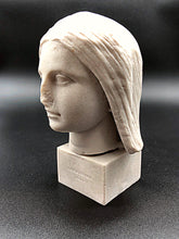 Cargar imagen en el visor de la galería, Cabeza de Hispania