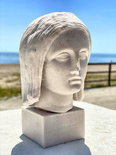 Cargar imagen en el visor de la galería, Cabeza de Hispania