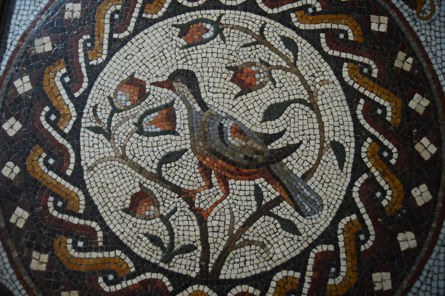Mosaico del pájaro y las flores de Francisco Gago