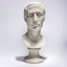 Cargar imagen en el visor de la galería, Busto de Julio César

