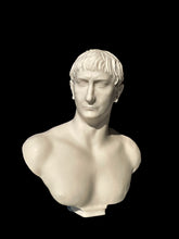 Cargar imagen en el visor de la galería, Busto Trajano
